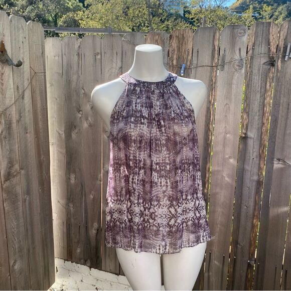 VELVET by GRAHAM & SPENCER Debbie Metallic Halter
Size medium - Picture 11 of 15